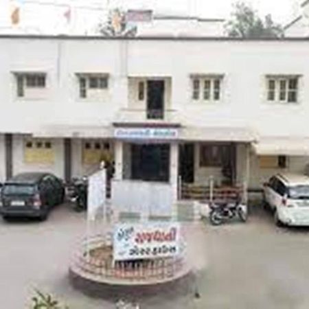 Hālol Hotel Rajdhani المظهر الخارجي الصورة